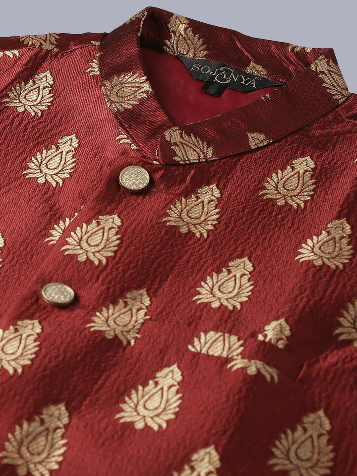 SOJANYA Embroidered Mandarin Collar Kurta with Pyjamas & Nahru Jacket