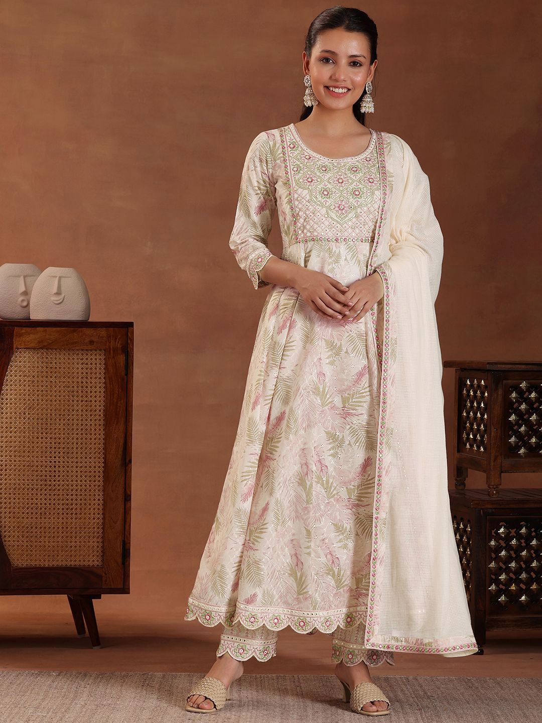 Libas Floral Printed Panelled Thread Work Pure Cotton Kurta with Trousers & With Dupatta
