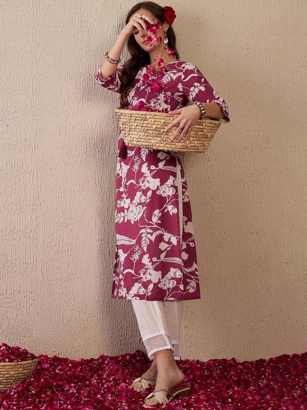 Indo Era Women Floral Printed Floral Kurta