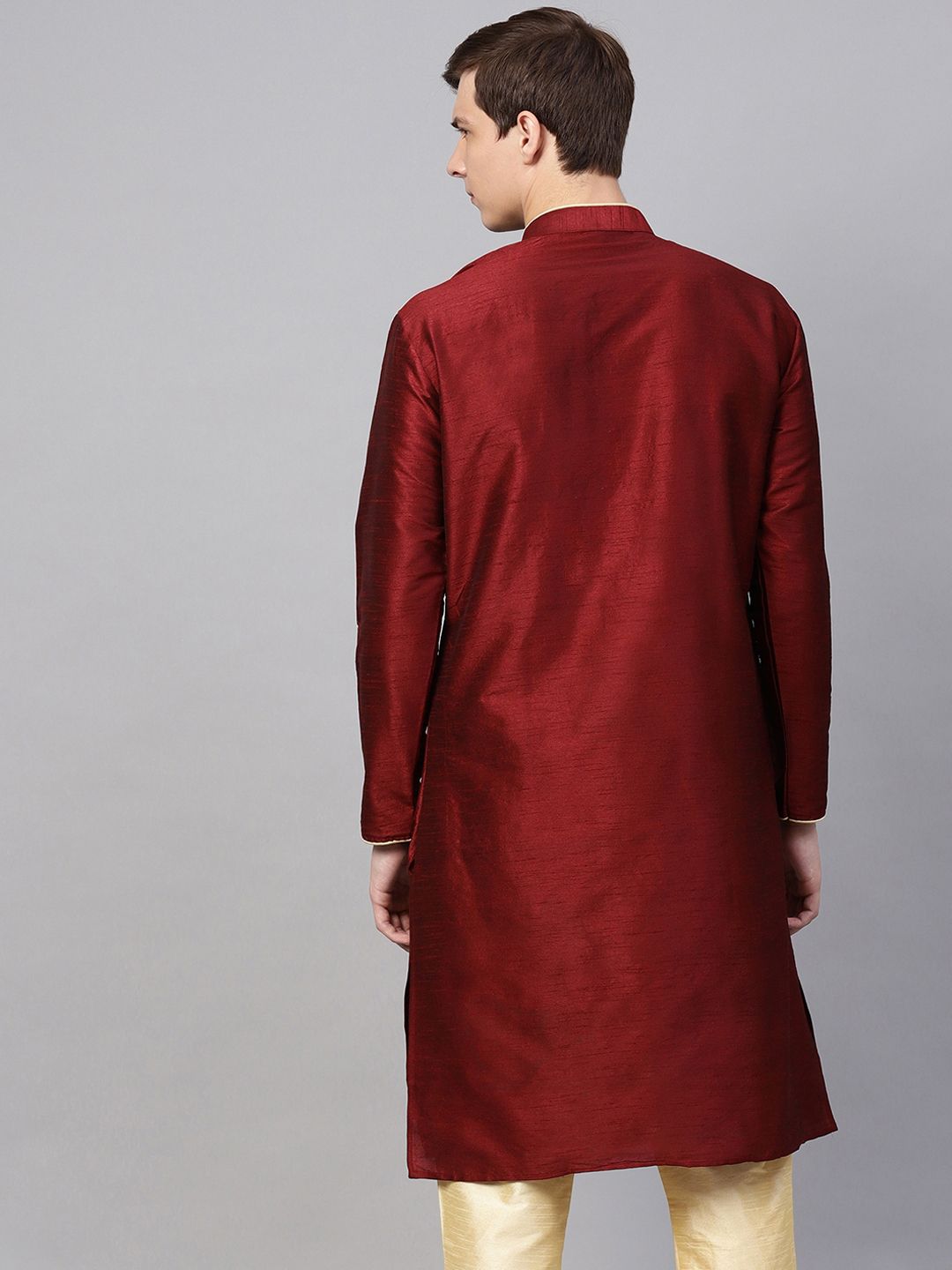 SOJANYA Men Maroon Solid Straight Kurta