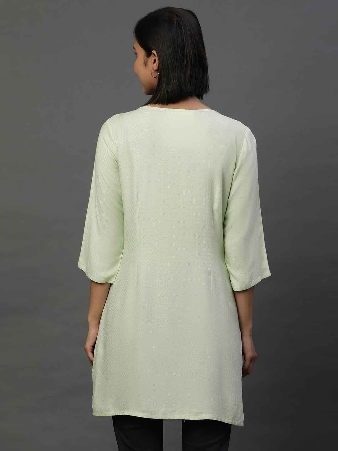 AURELIA Floral Embroidered Keyhole Neck Straight Kurti