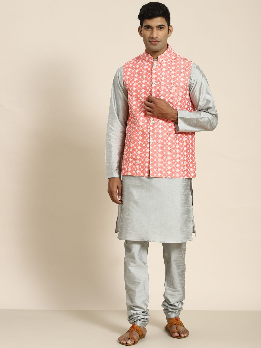 SOJANYA Men Woven Design Kurta with Churidar with Nehru Jacket