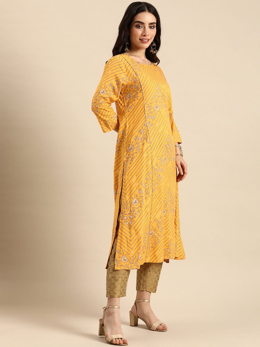 Anouk Round Neck Floral Printed Kurta