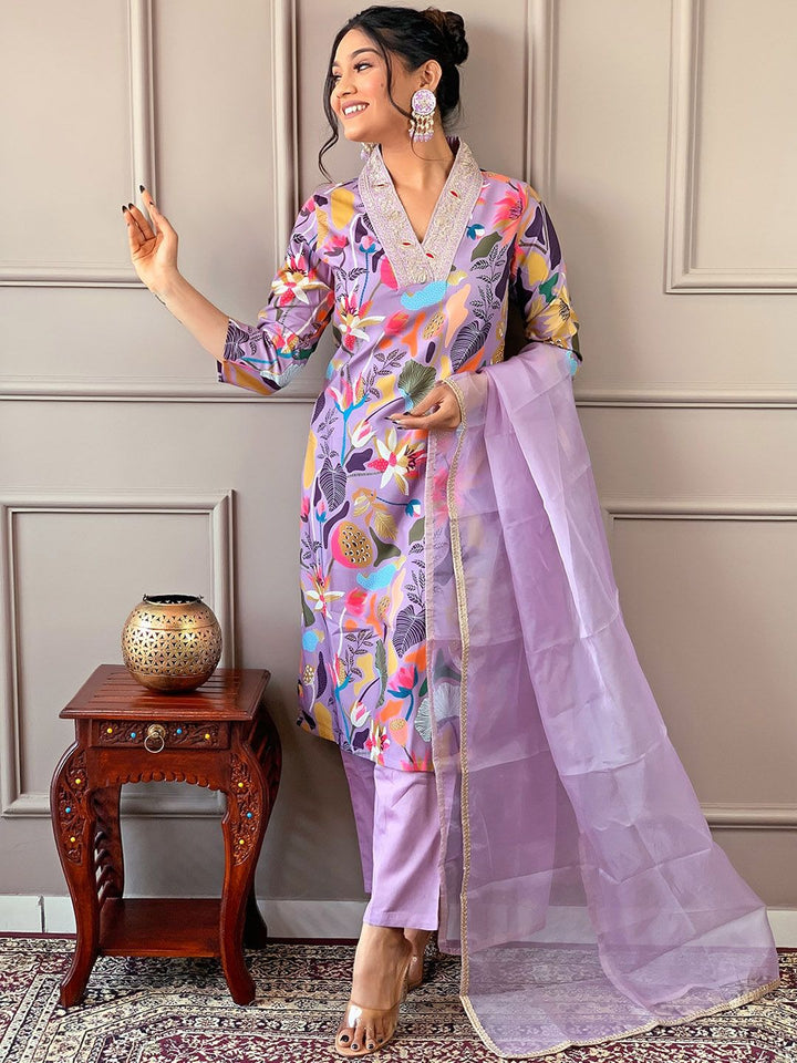 KALINI Floral Embroidered V-Neck Three-Quarter Sleeves Thread Work Kurta Set