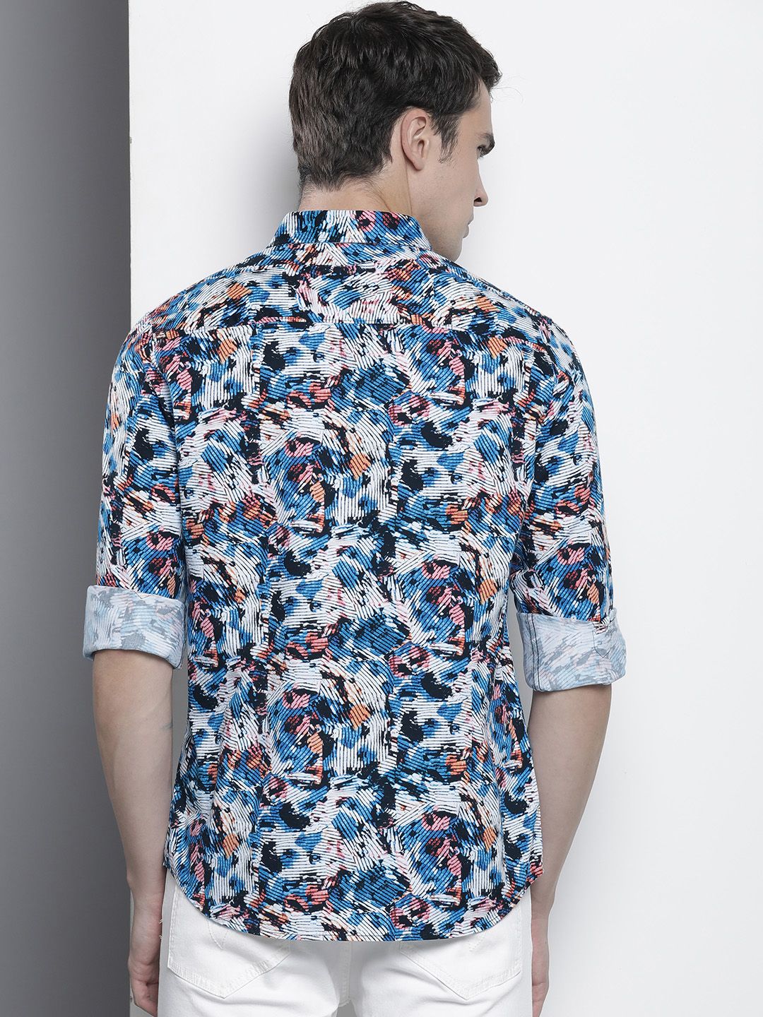 The Indian Garage Co Men Pure Cotton Slim Fit Opaque Printed Party Shirt