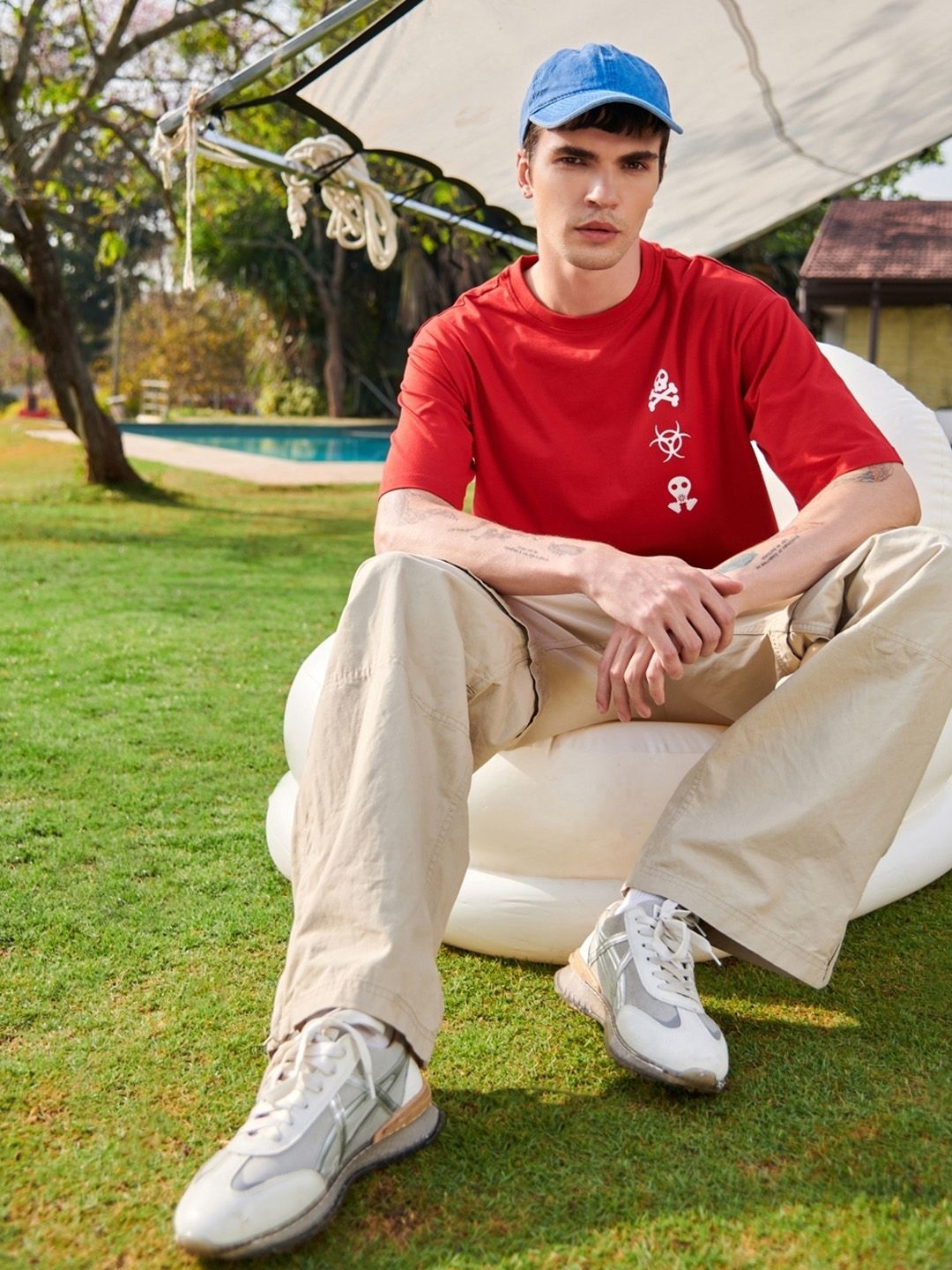 Bewakoof Men Red Typography Printed Drop-Shoulder Sleeves Oversized Cotton T-shirt