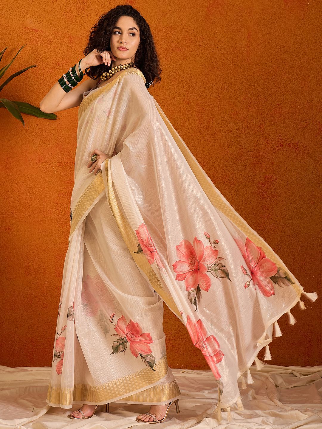 Saree mall Floral Printed Zari Organza Sungudi Sarees