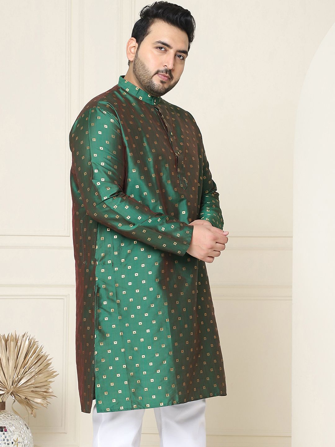 SOJANYA PLUS Men Plus Size Green & Golden Geometric Jacquard Kurta