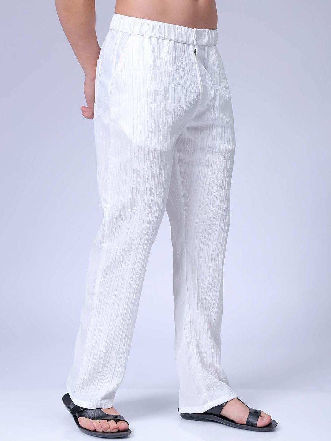 The Indian Garage Co Men Textured Loose Fit Mid-Rise Regular Trousers