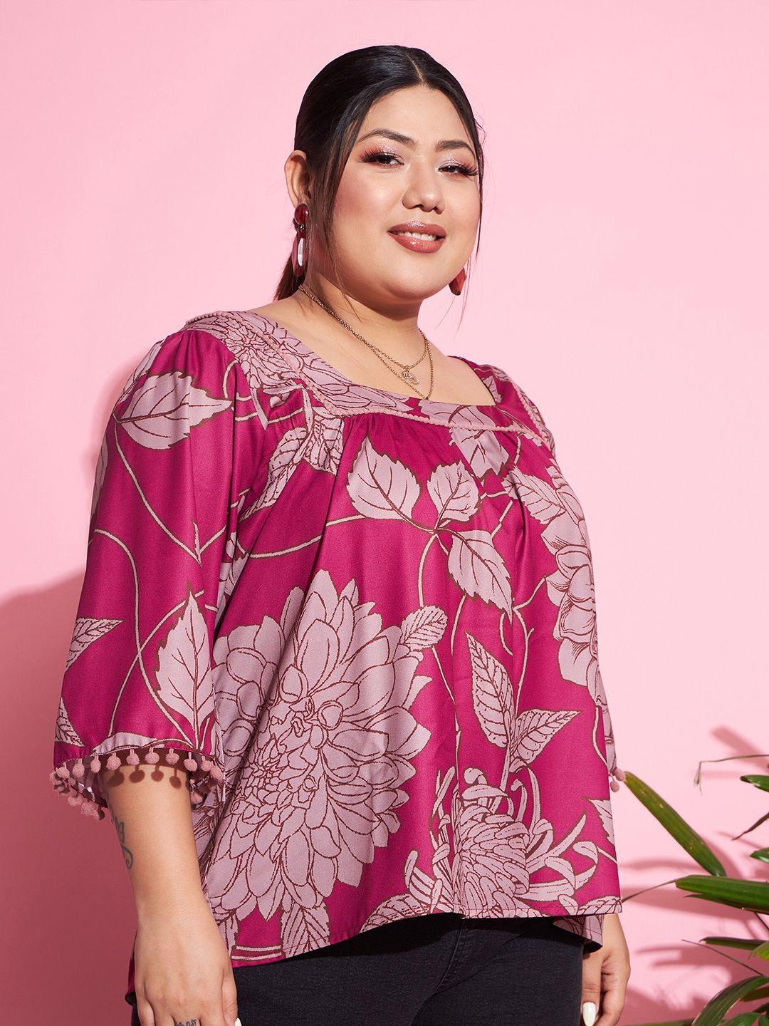SASSAFRAS Curve Plus Size Magenta Floral Printed Square Neck Top