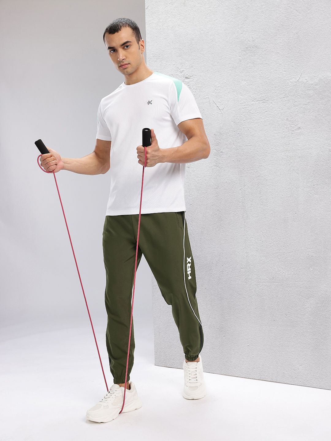 HRX by Hrithik Roshan Men Panelled Rapid-Dry Training Joggers