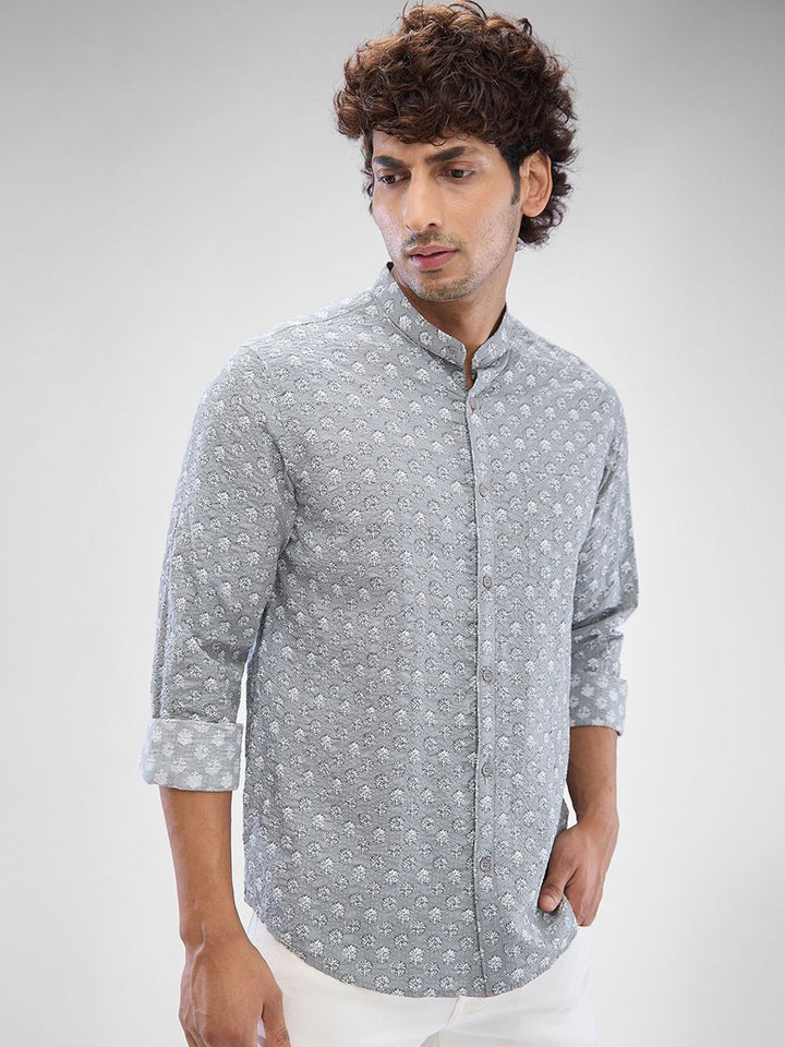 SPYKAR Men Slim Fit Floral Printed Opaque Mandarin Collar Casual Shirt