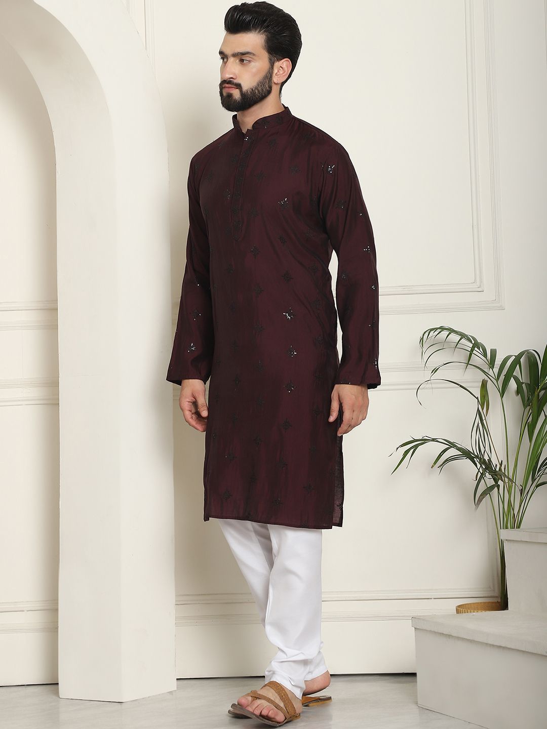 SOJANYA Kurta Lurus Sutera Sutera Bunga Bersulam Bunga Dengan Churidar