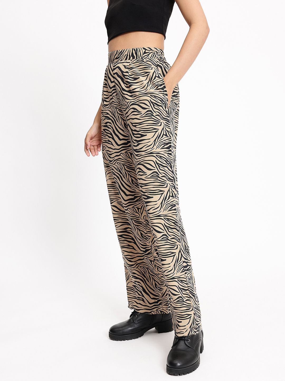 DressBerry Women Exotic Edge Animal Print Flared Trousers