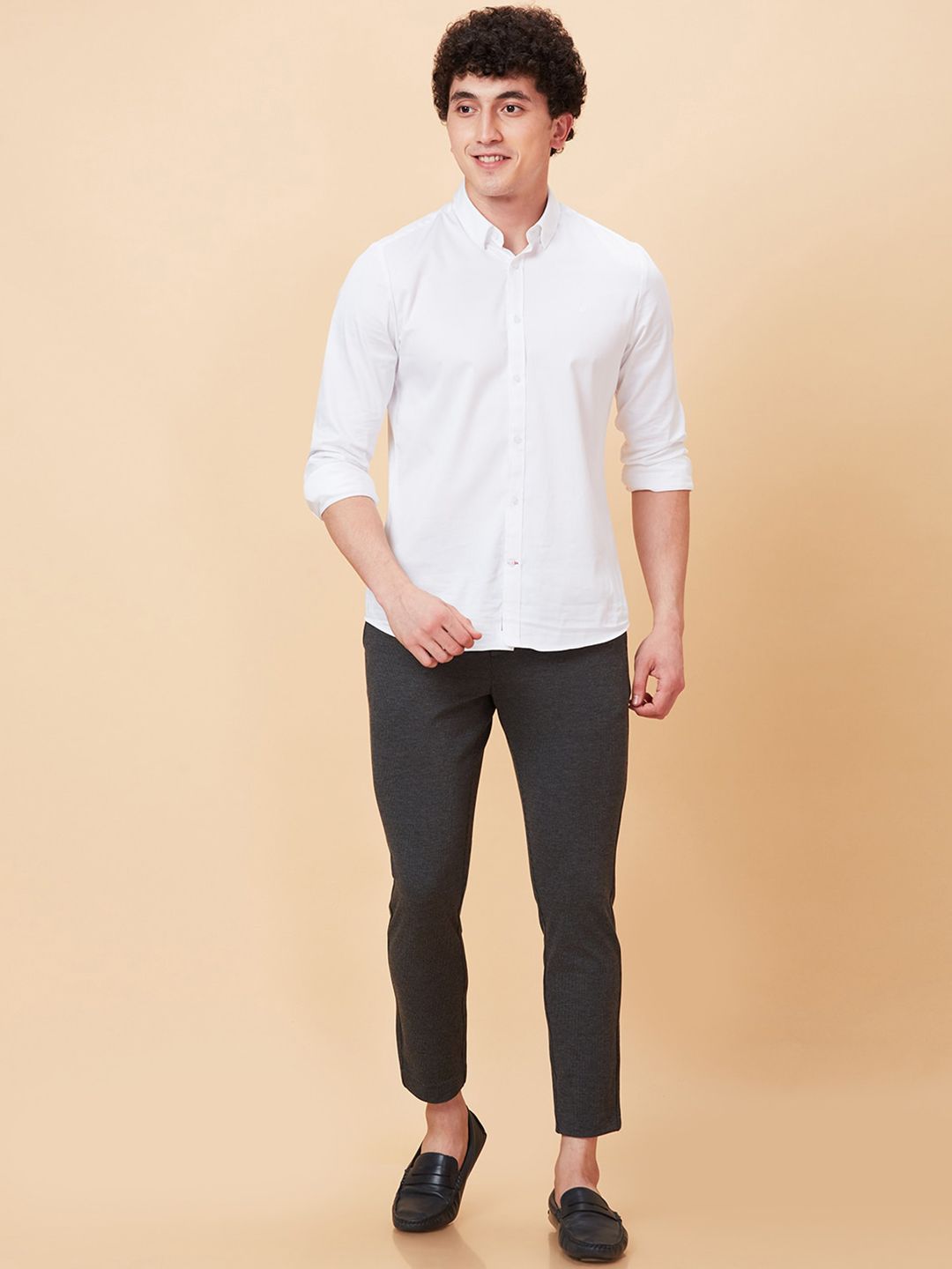 Being Human Men Textured Mid Rise Easy Wash Cotton Chino Trousers