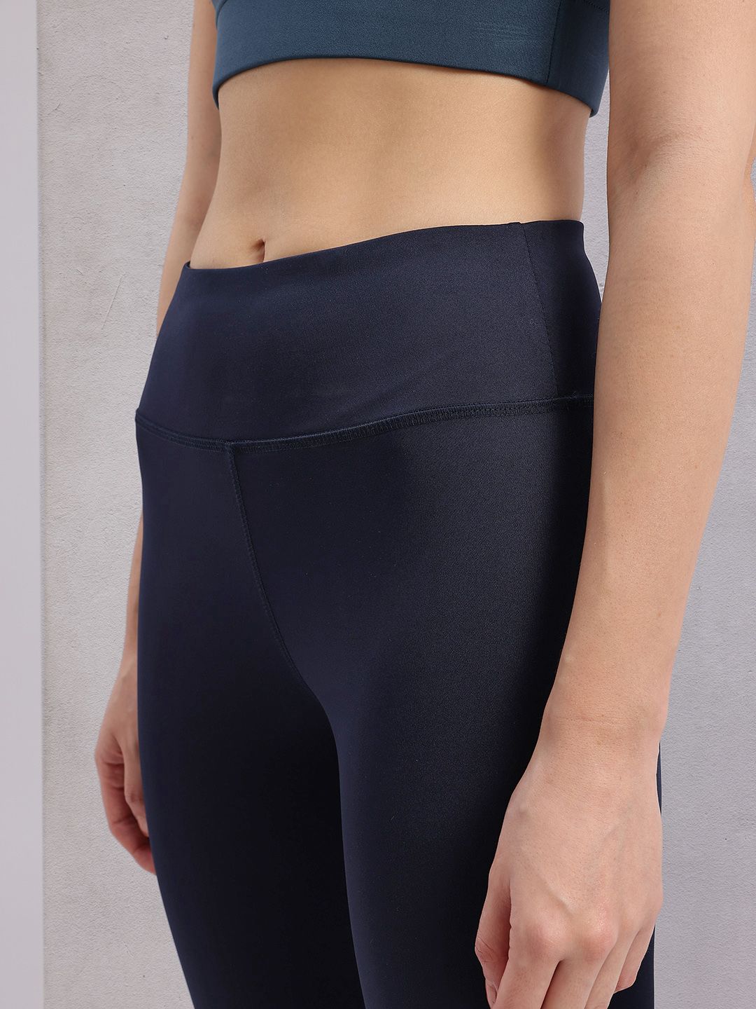 HRX by Hrithik Roshan Women Mid-Rise Cropped Rapid-Dry Training Tights