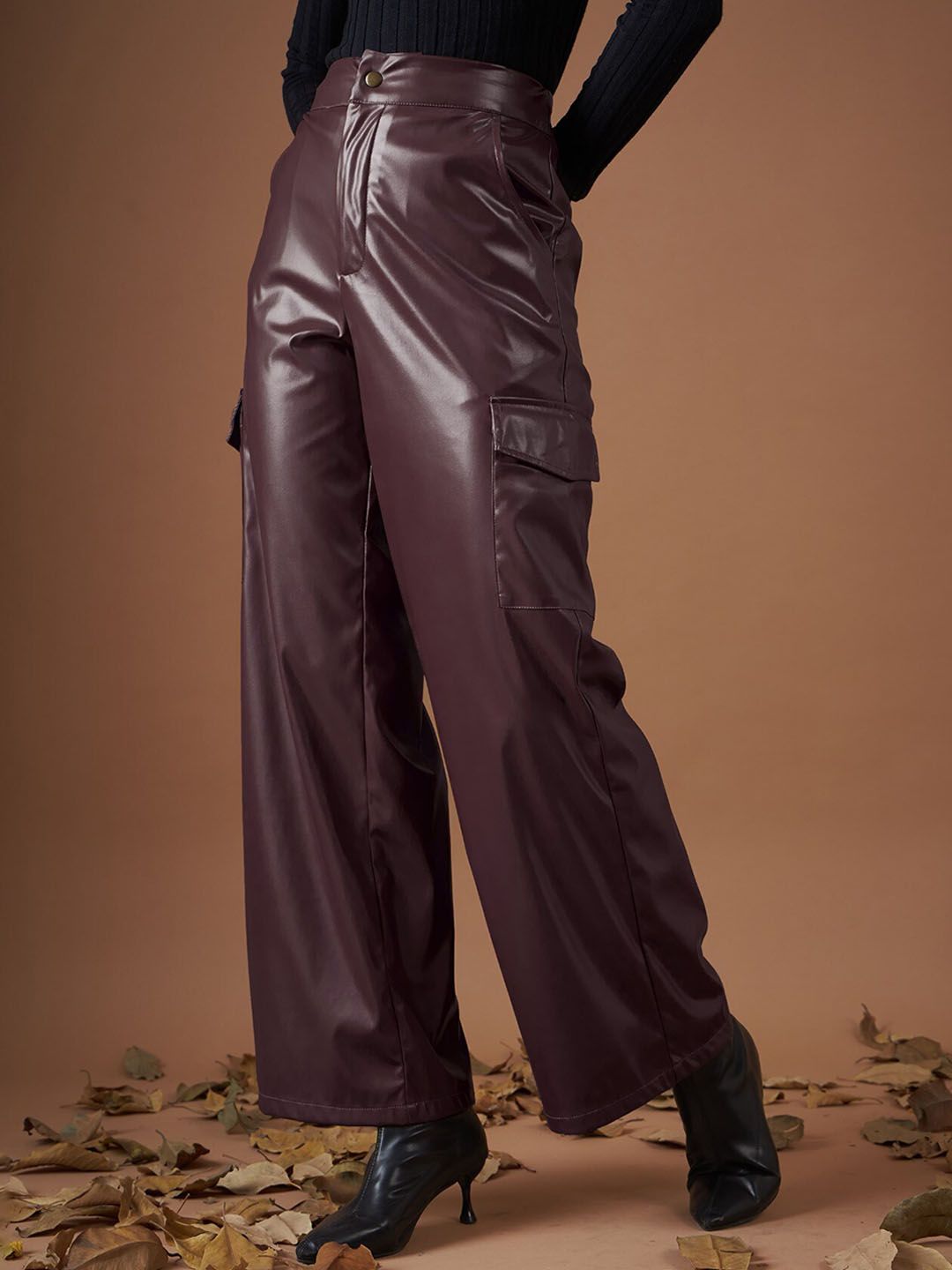 SASSAFRAS Women Maroon Straight Fit Cargos Trousers
