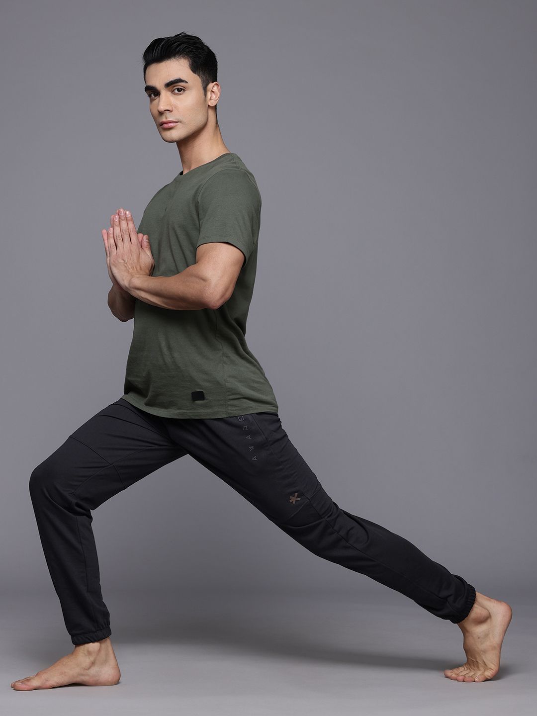HRX oleh Hrithik Roshan Men Solid Yoga Joggers