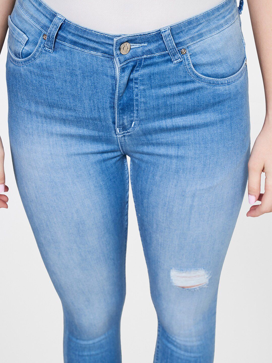 AND Women Skinny Fit Light Fade Low Distressed Jeans