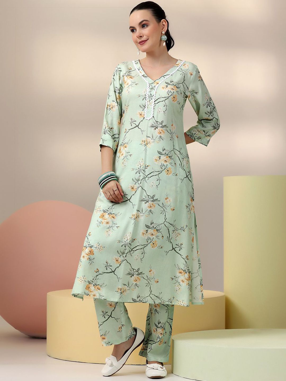 Libas Sea Green Floral Printed V-Neck Tunic With Palazzo