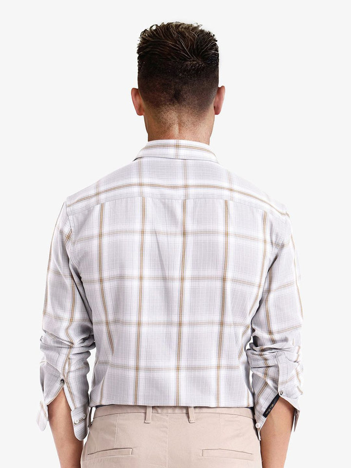 RARE RABBIT Men Comfort Spread Collar Checked Cotton Casual Shirt