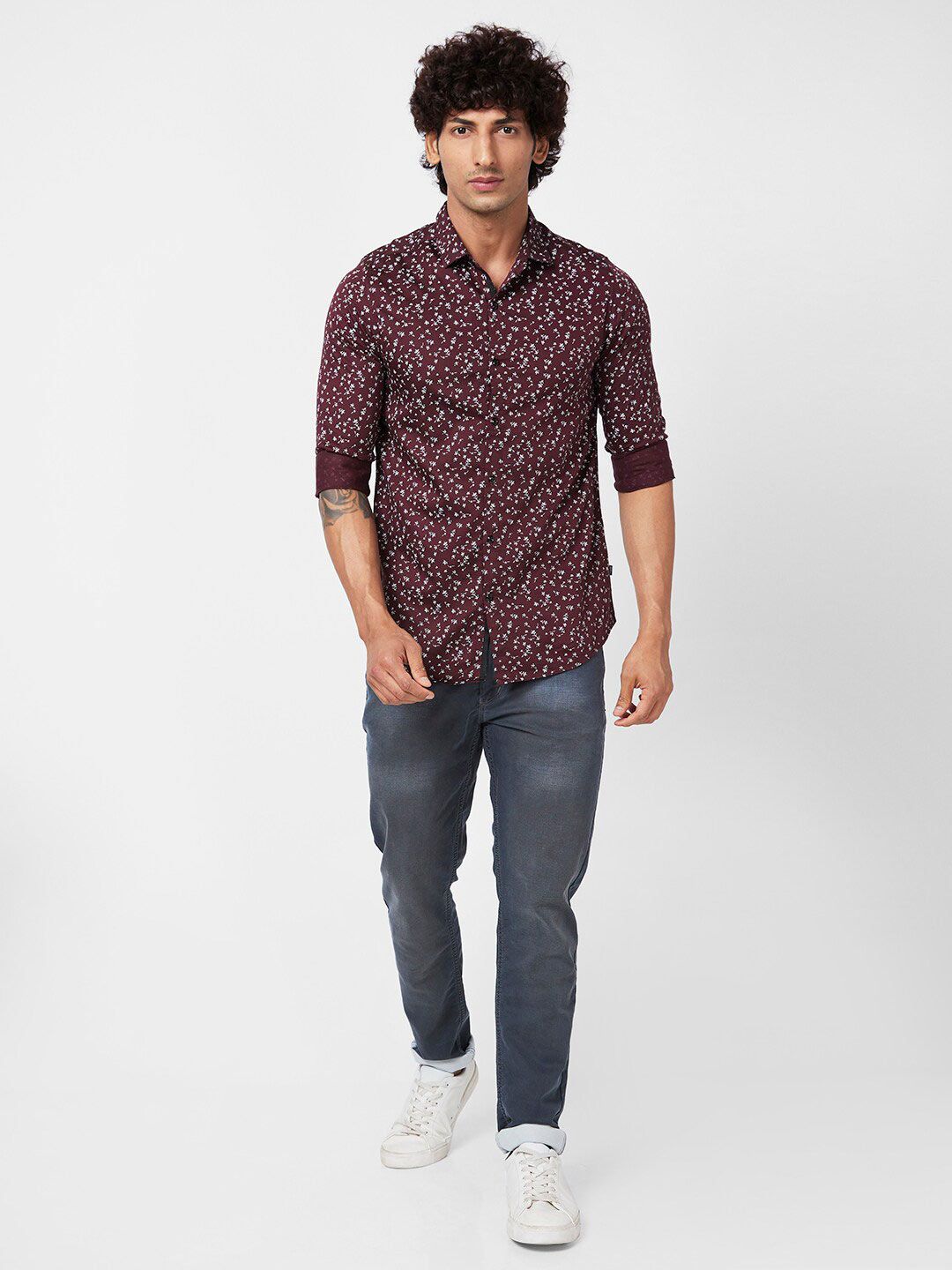 SPYKAR Slim Fit Floral Printed Opaque Satin Casual Shirt