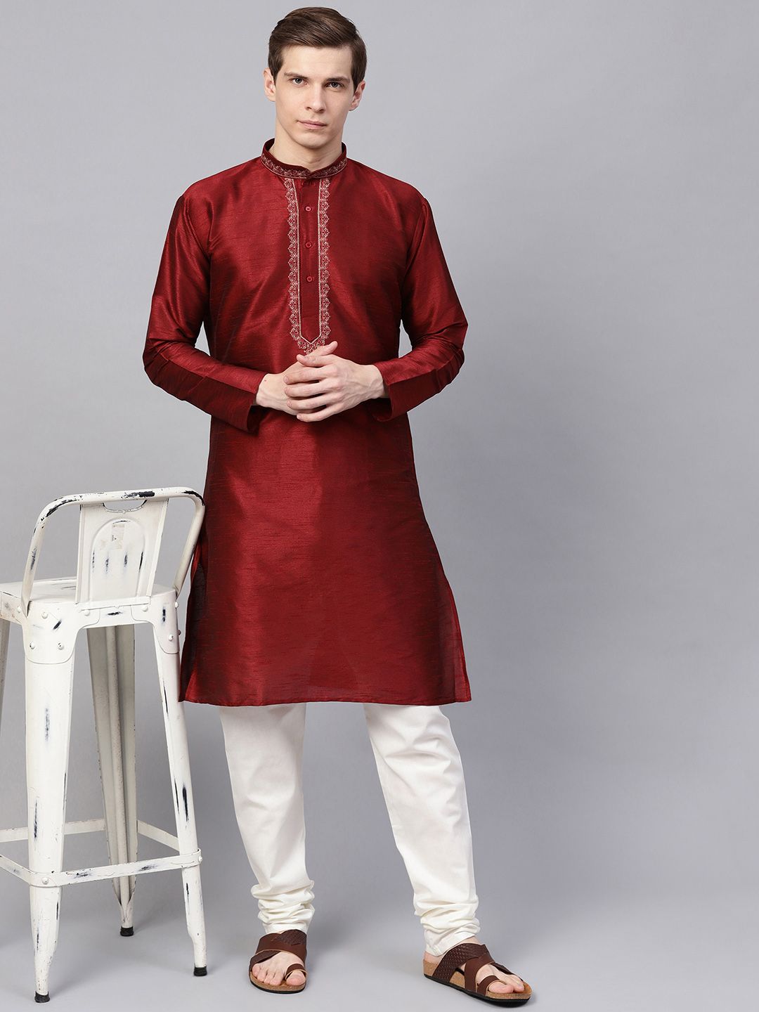 SOJANYA Men Maroon Yoke Design Straight Kurta