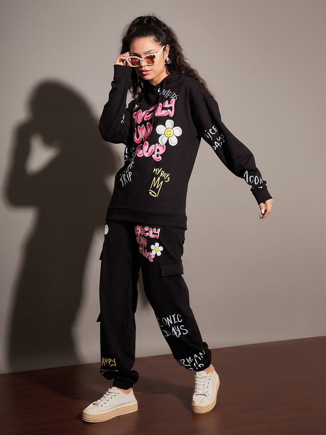SASSAFRAS Typography Printed Long Sleeves Hooded Fleece Sweatshirt