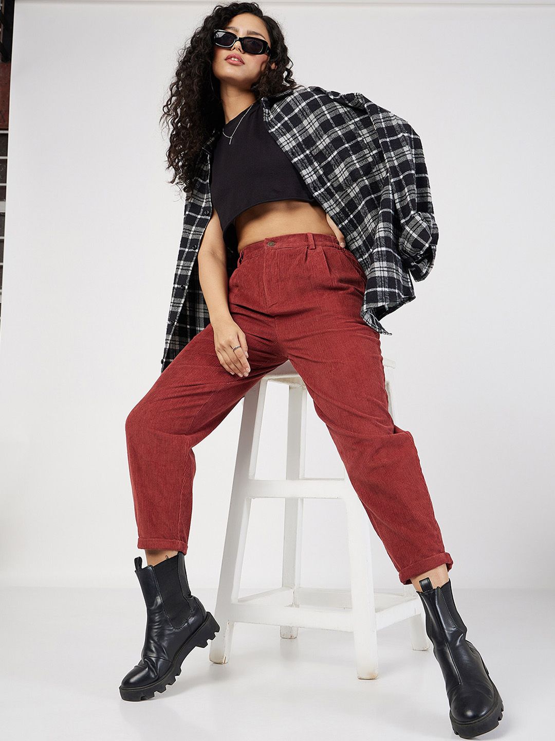 SASSAFRAS Women Rust Mid-Rise Pure Cotton Corduroy Trousers