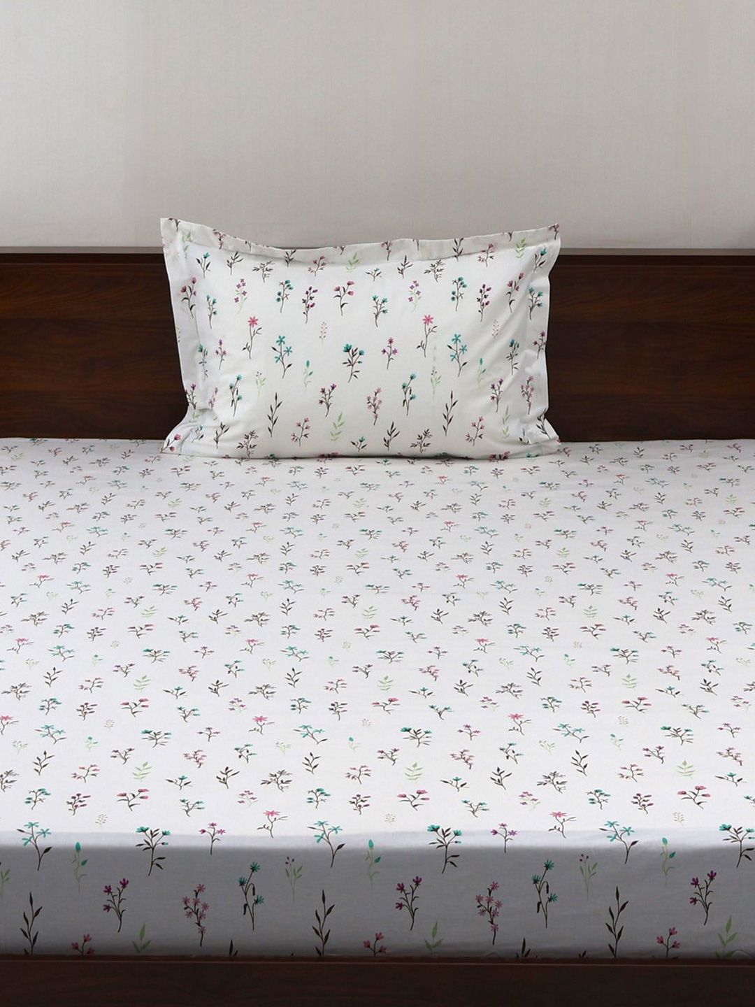 BOMBAY DYEING Vintage Green Printed Pure Cotton 180 TC  Bedsheet Set 1.52 m X 2.28 m