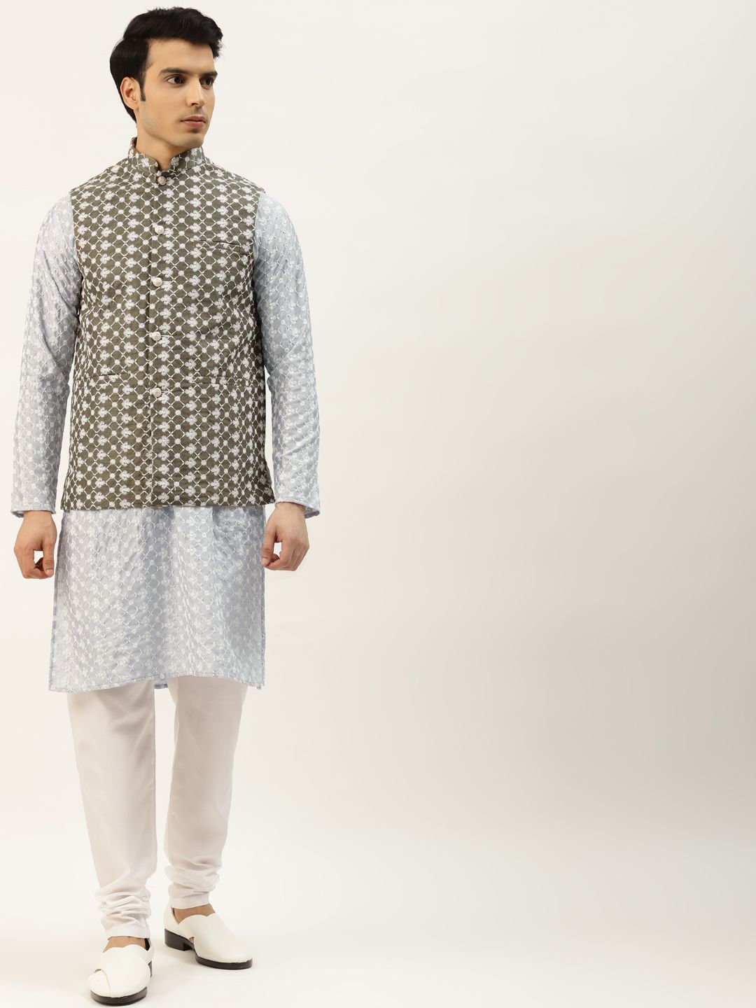 SOJANYA Men Grey Chikankari Embroidered Kurta with Churidar & Nehru Jacket
