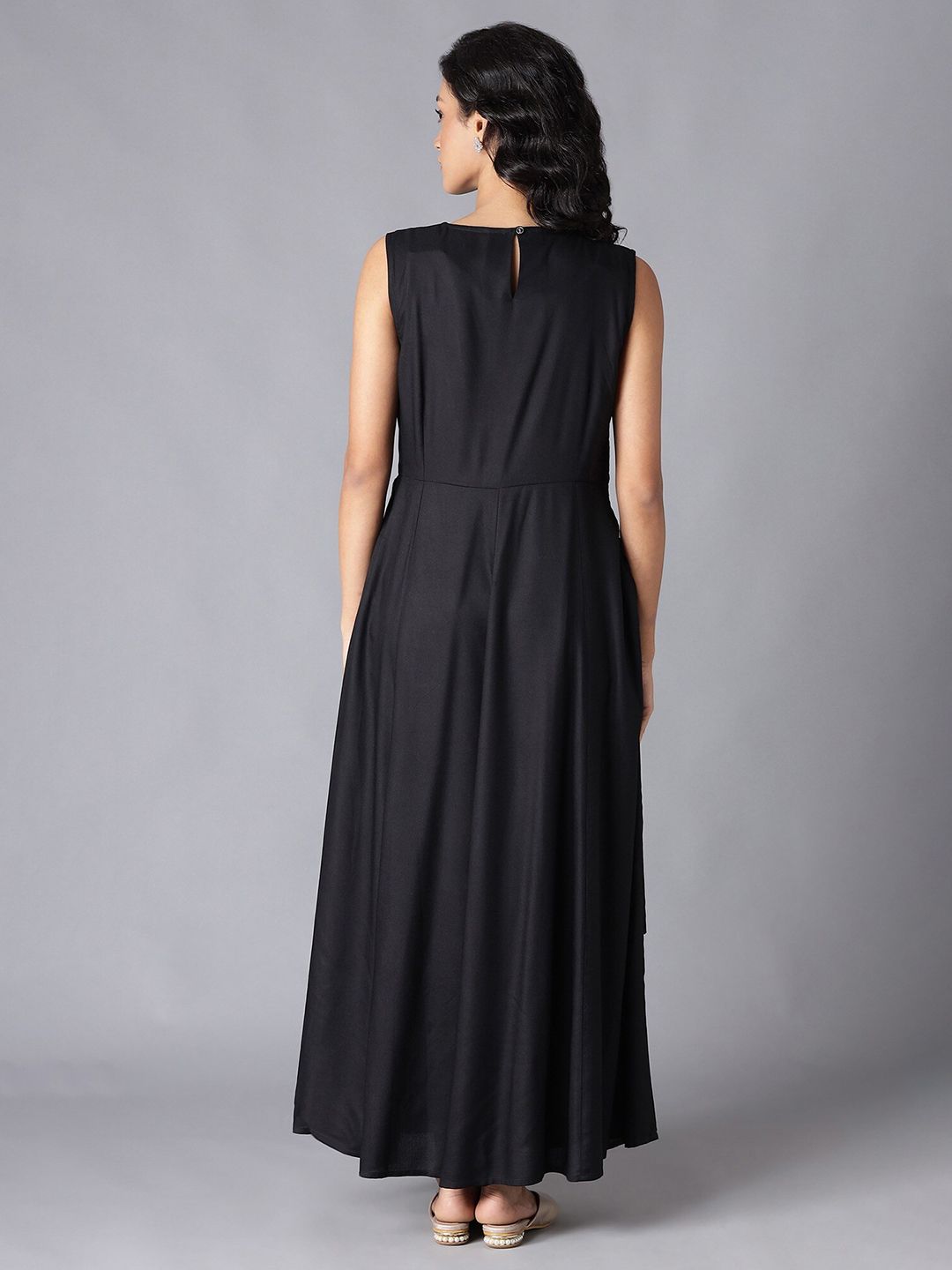 W Black Solid Rayon Maxi Dress