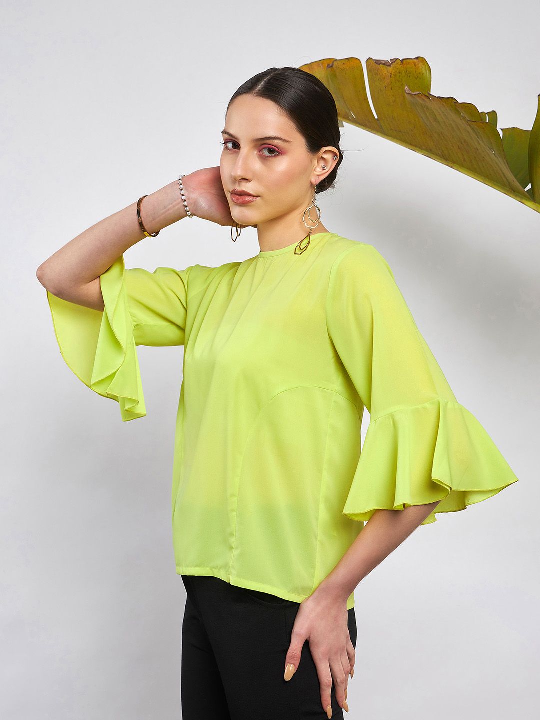 SASSAFRAS Green Bell Sleeve Georgette Top