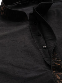 SOJANYA Lelaki Hitam Solid Kurta Lurus