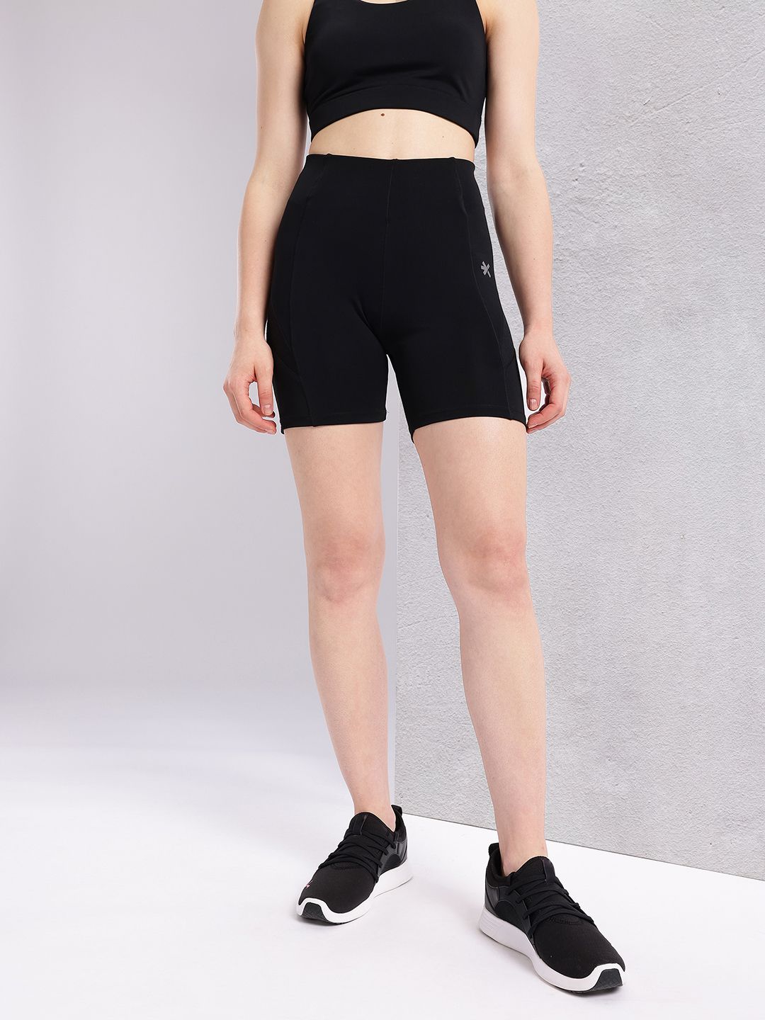 HRX by Hrithik Roshan Women Mid-Rise Above Knee Running Tights with Reflective Elements