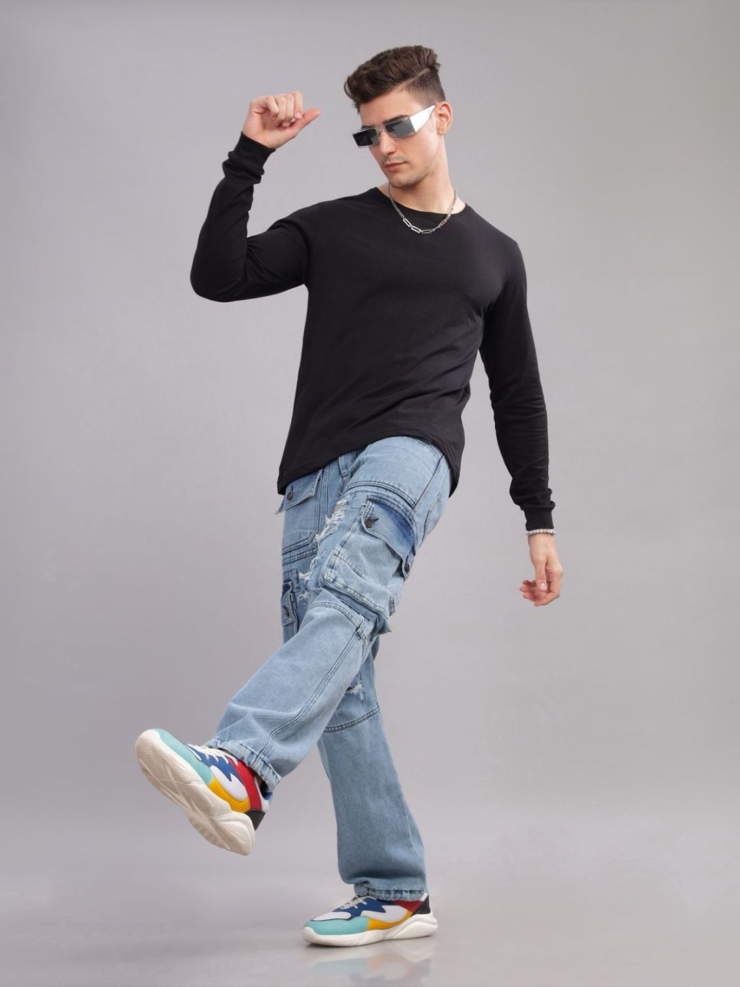ADRO Men Solid Round Neck T-shirt
