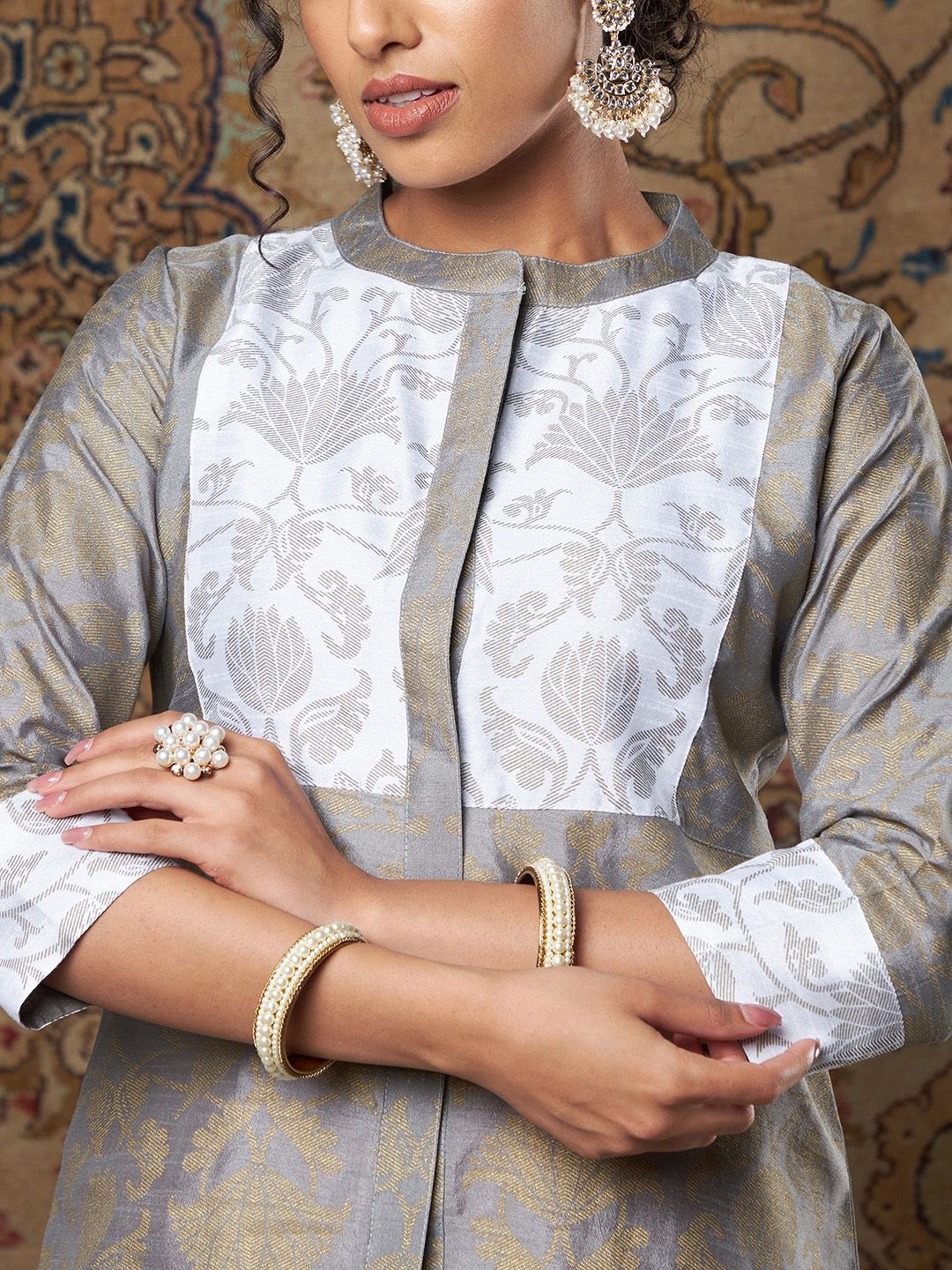 Shae by SASSAFRAS Women Grey Ethnic Motifs Printed Kurta with Trousers