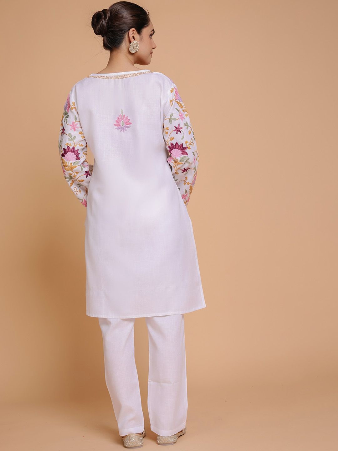 HOUSE OF KARI Floral Embroidered Aari Work Straight Kurta With Trousers