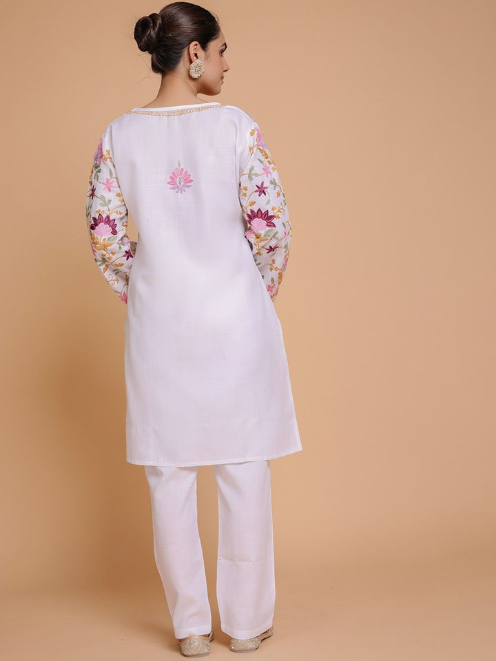 HOUSE OF KARI Floral Embroidered Aari Work Straight Kurta With Trousers