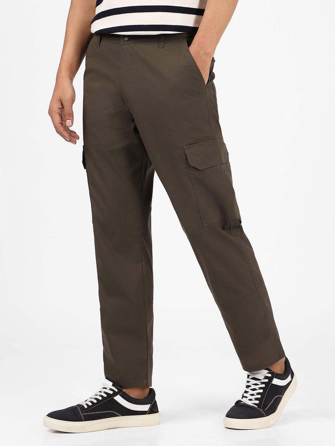 Urbano Fashion Men Mid-Rise Pure Cotton Cargo Trousers