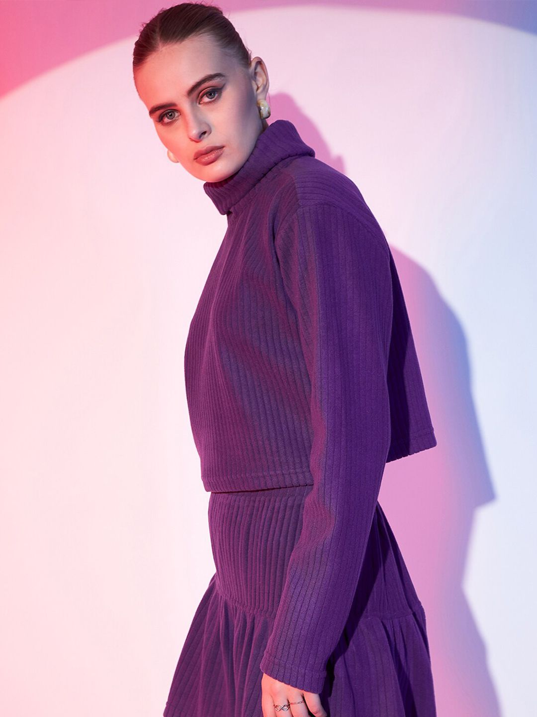 STREET 9 Knitted High Neck Crop Top