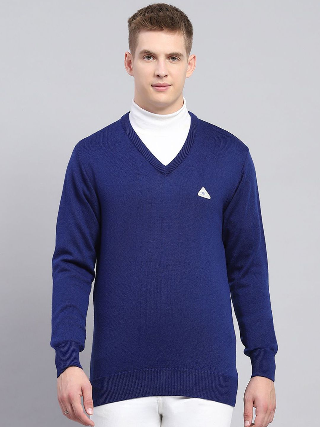 Monte Carlo Men V-Neck Woollen Pullover Sweater