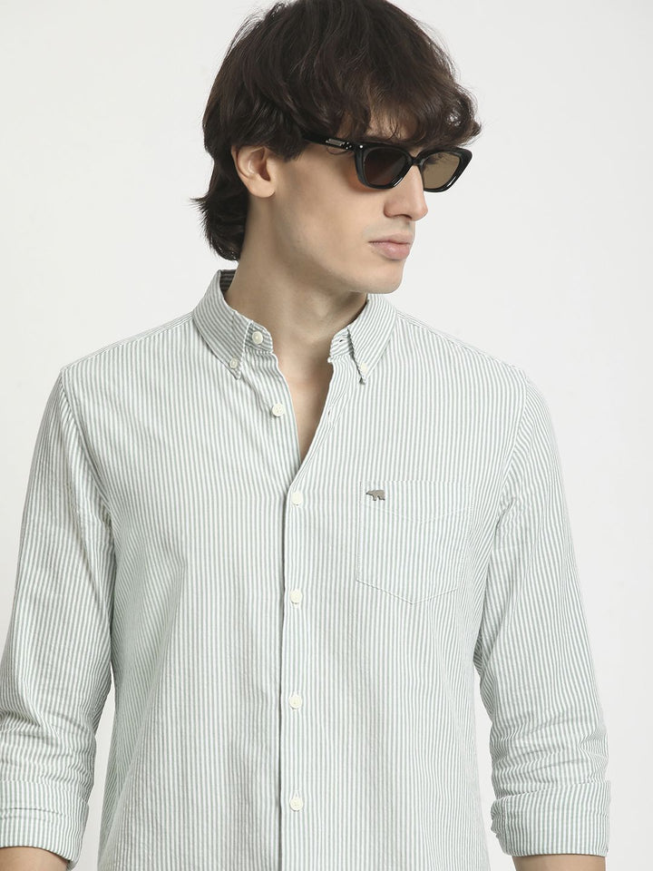 THE BEAR HOUSE Men Slim Fit Opaque Striped Casual Shirt
