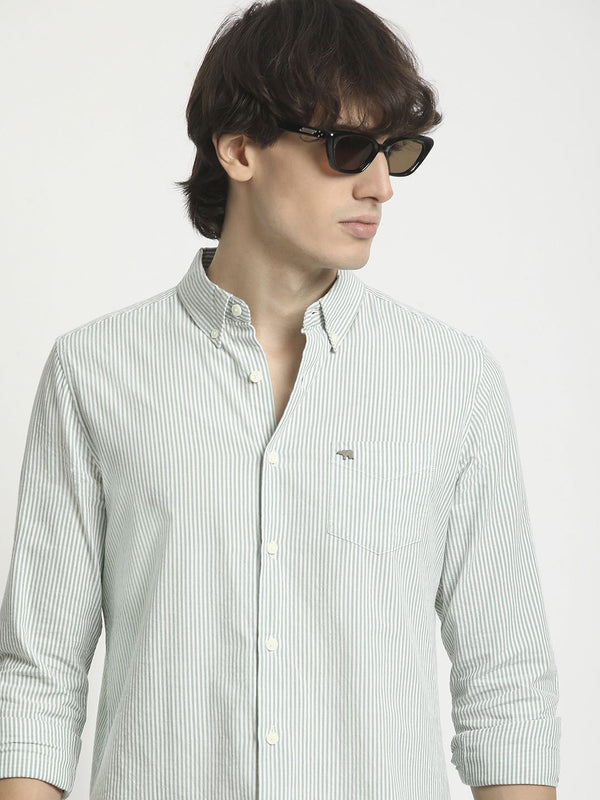 THE BEAR HOUSE Men Slim Fit Opaque Striped Casual Shirt