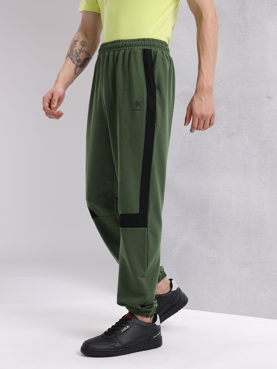 HRX by Hrithik Roshan Men Solid Joggers