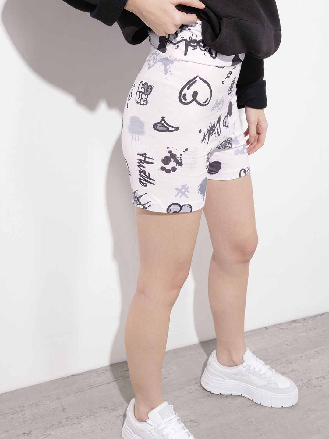 DressBerry Talk To Me Playful Print regular Shorts