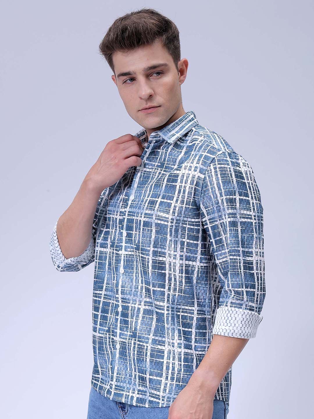 The Indian Garage Co Men Relaxed Fit Spread Collar Checked Casual Shirt
