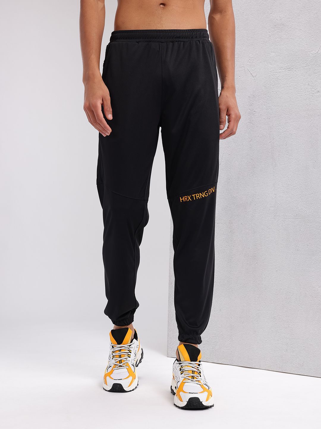 HRX by Hrithik Roshan Men Typography Print Detail Mid-Rise Rapid-Dry Training Joggers