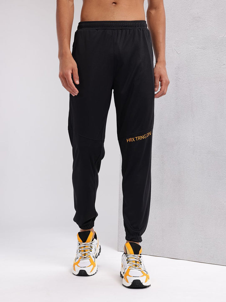 HRX by Hrithik Roshan Men Typography Print Detail Mid-Rise Rapid-Dry Training Joggers