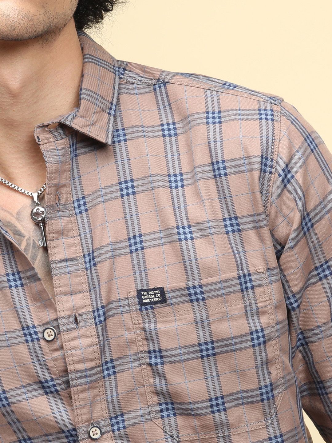 The Indian Garage Co Men Beige & Navy Blue Slim Fit Printed Casual Shirt